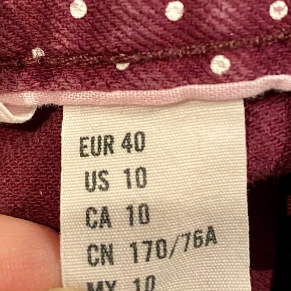 H&M burgundy polka dot mini skirt size 10 - Picture 5 of 8